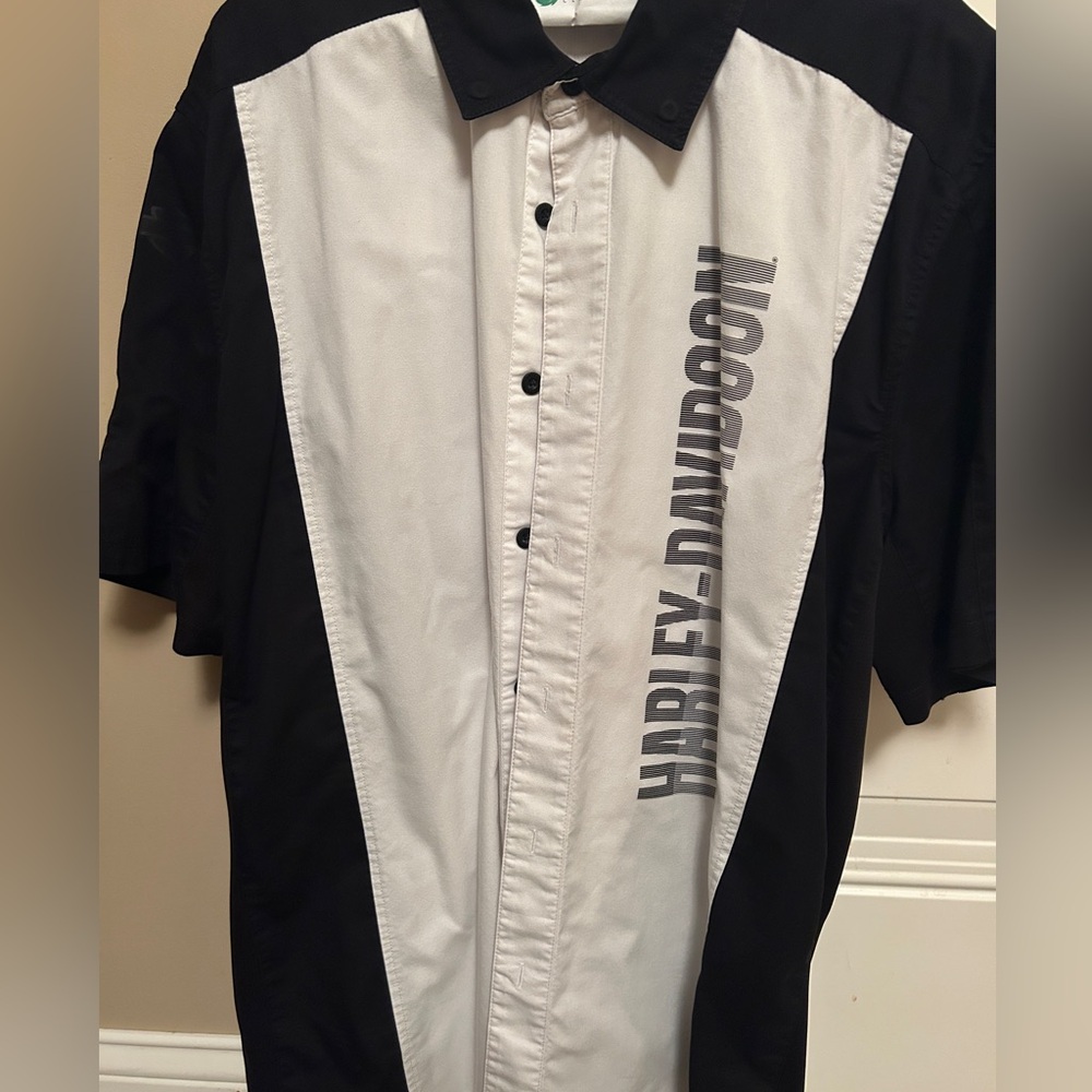 Harley-Davidson Two-Tone Black and White Shirt